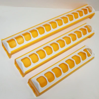 Кормушка лотковая Novital 50 см пластик