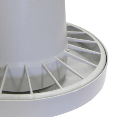 Кормушка бункерная Corti 12 кг. пластик с разделительной решеткой