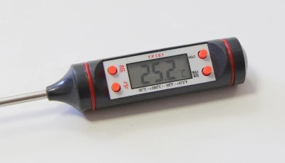 Термометр электронный с щупом