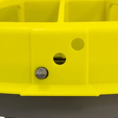 Кормушка бункерная River COMPACTA 8,5 кг. пластик с разделительной решеткой River